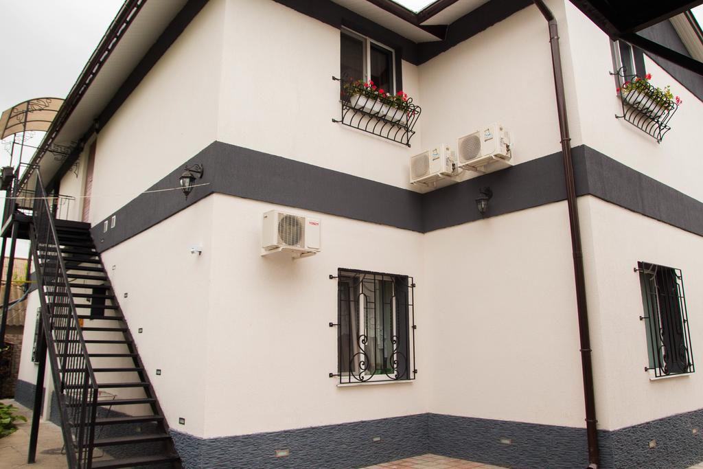 Hotel apartamentowy Yuzhniy Dvorik *